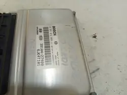 Computador Motor Kia OEM 39104-27400 - Usado