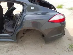 Porsche Panamera 970 Vänster Bakskärm OEM 01