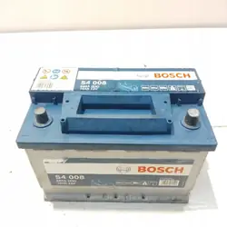 Batería Bosch 12V 74Ah - 680A EN, Polo derecho +
