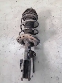 OEM XRA4584 Etu-oikea iskunvaimennin Toyota Auris II:lle