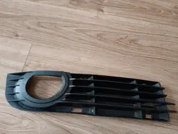 Rejilla de parachoques Audi OEM 4E0807682AD01C - Usado