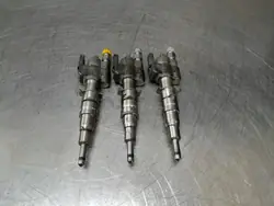 BMW 2.0 Einspritzdüse OEM 7589048 - Gebraucht