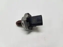 Kraftstoffdrucksensor OEM 9812191080 für Peugeot 2008