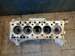 Volvo D5 Motorblok OEM - Krukas & Zuigers