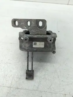 Engine Mount VW Passat B8 2015 3Q0199262J