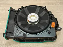 Altifalante de graves esquerdo OEM 2622471 para BMW Série 8