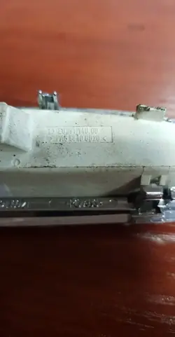Linke Halterung Mercedes-Benz C W203 OEM 039114000