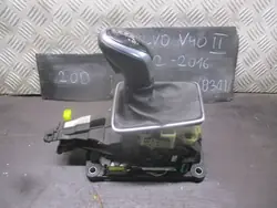 Versnellingspook Volvo V40 2015 OEM 31367679 - Gebruikt