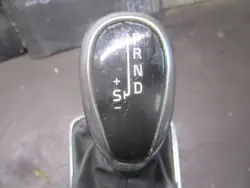 Versnellingspook Volvo V40 2015 OEM 31367679 - Gebruikt