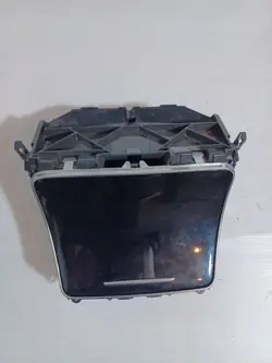 Tuhkakuppi Mercedes C-luokka W205 OEM A2056800210
