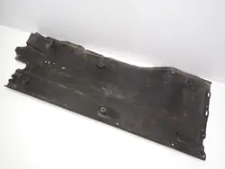 OEM 3Q0825505C Escudo Inferior Esquerdo - Usado