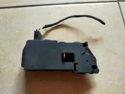 Volvo S40 V50 polttoainelukko OEM 30716754