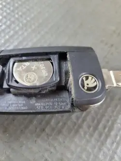 Sytytyskytkin OEM 5E0959752K Skoda Octavia III:lle