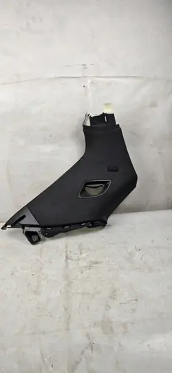 Audi Q7 4M 2020 Middenpilaarafdekking OEM 4M0867245B