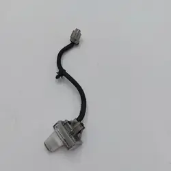 Luz de matrícula MIV3726 Nissan OE - Usado