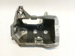 BMW iX1 X1 U11 ilmastointikompressorin kiinnike OEM 5A205E8