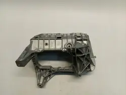 BMW iX1 X1 U11 ilmastointikompressorin kiinnike OEM 5A205E8
