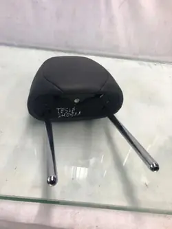 Tesla Model Y Pääntuki OEM 162380100A - Käytetty