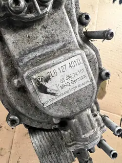 VW Kraftstofffiltergehäuse OEM 7L6127401D - Gebraucht