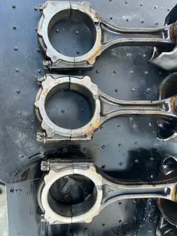 Mazda CX5 II Kolben mit Pleuel OEM