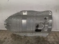 Subaru Forester pakoputken lämpökilpi FBZ14890