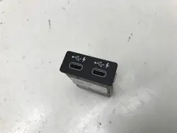 BMW USB-C-portti OEM 5A3C3B7 - Käytetty Alkuperäinen Osa