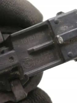 Válvula de ajuste de árbol de levas BMW OE 7585425