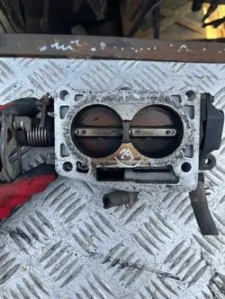 Cuerpo de aceleración Kia Sportage 2.0 OK24718911