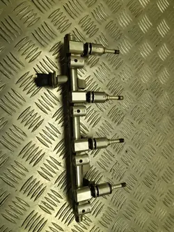 Tuyau distributeur carburant OEM 35350-2B260 Hyundai