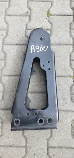 Mercedes Actros Ohjaamon Kiinnike OEM A9603101460