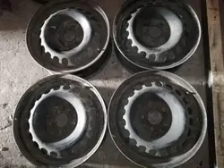 Etuoikea iskunvaimenninpidike OEM A1694000602
