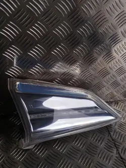 Refletor dianteiro Nissan Leaf I OEM 261803NL0A - Usado