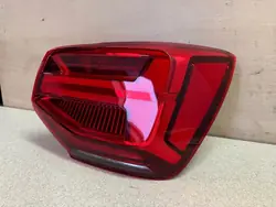 AUDI Q2 Rechte Rückleuchte LED