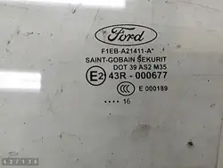 Ford Focus dörrglas OEM e243r000677 - Begagnad
