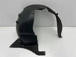 Pasos de rueda delantero derecho Suzuki Ignis OEM 72321-62R0