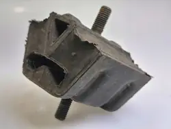 Support moteur Audi 80 90 B3
