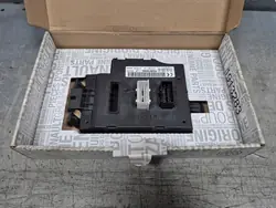 Módulo UCH Renault TRAFIC P8200790995F usado