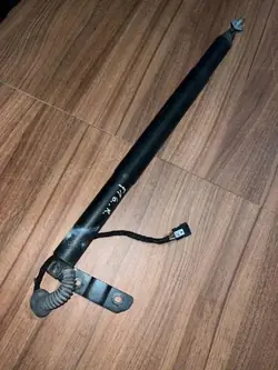 Rechter Heckklappenstütze OEM 7318651 für BMW X6 F16/F86