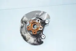 Pyöränlaakerin kotelo OEM 6890172 BMW 2 U06 etu oikea