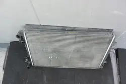 Radiateur d'eau 2.5 SE VW Passat B7 Jetta Beetle USA OEM