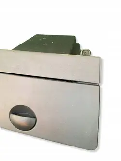 Matkustajan hansikaslokero Fiat Panda II OEM WLX3744 Musta