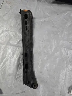 Soporte de gancho de remolque izquierdo Prius III Plus OEM