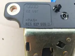 Fechadura do porta-malas Audi A4 B6 Sedan 8E5827505B