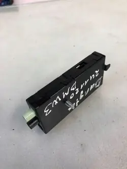 BMW OEM 920737091 Antennförstärkare - Begagnad