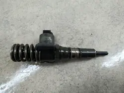OEM 03G130073B ruiskutuspumppu Seat Altea 2.0 TDI:lle