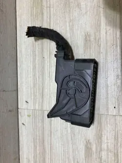BMW ABS-pumpun liitin OEM 9267278 - Käytetty