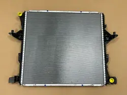 Radiateur d'eau VW Amarok OEM 2H0121253A - Occasion