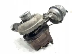 Turboahtimen KIA Carens IV 1.7 136HV