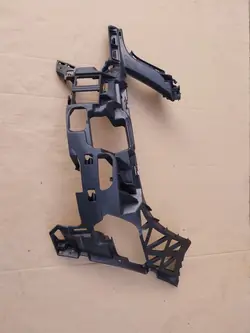 MERCEDES W204 Guia de Para-choque Frontal Esquerdo 2010-