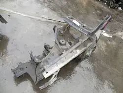 Audi Q3 8U Fram Vänster Kvartsbalk OEM c/1093